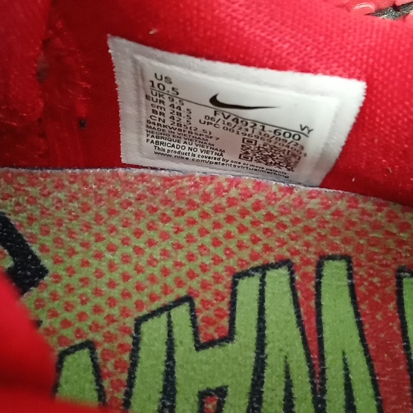 Kobe 6 Reverse Grinch Protro - Picture 8 of 13